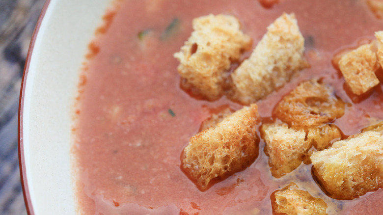 Pizza croutons on salad