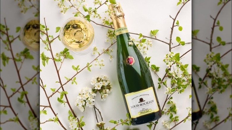 bottle of Louis-Bouillot crémant