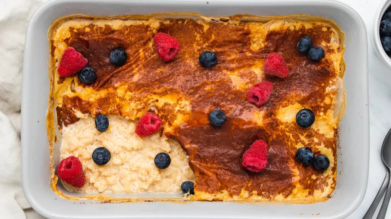 Baked rice pudding with fresh berries