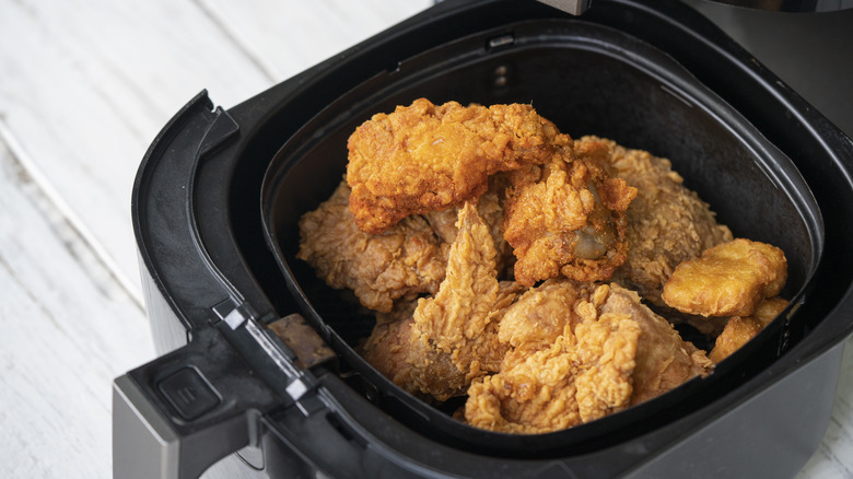 Fried chicken in air fryer
