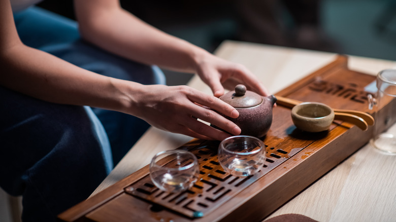 yixing teapot and tea 
