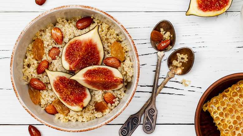 amaranth and quinoa porridge