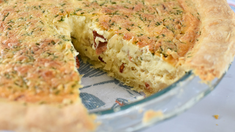 quiche lorraine sliced