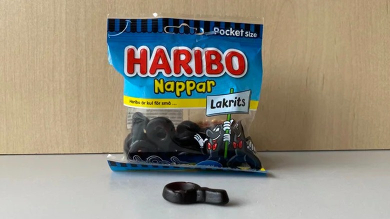 A package of Haribo Nappar with a wood background