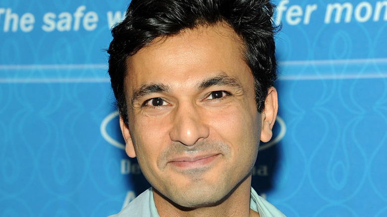 Chef Vikas Khanna headshot